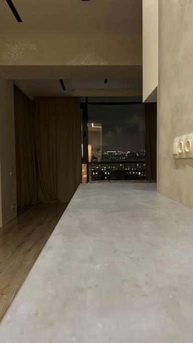 стильная в Apartment *