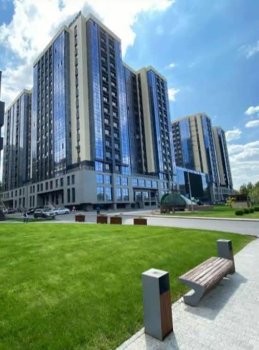 стильная в Almaty
